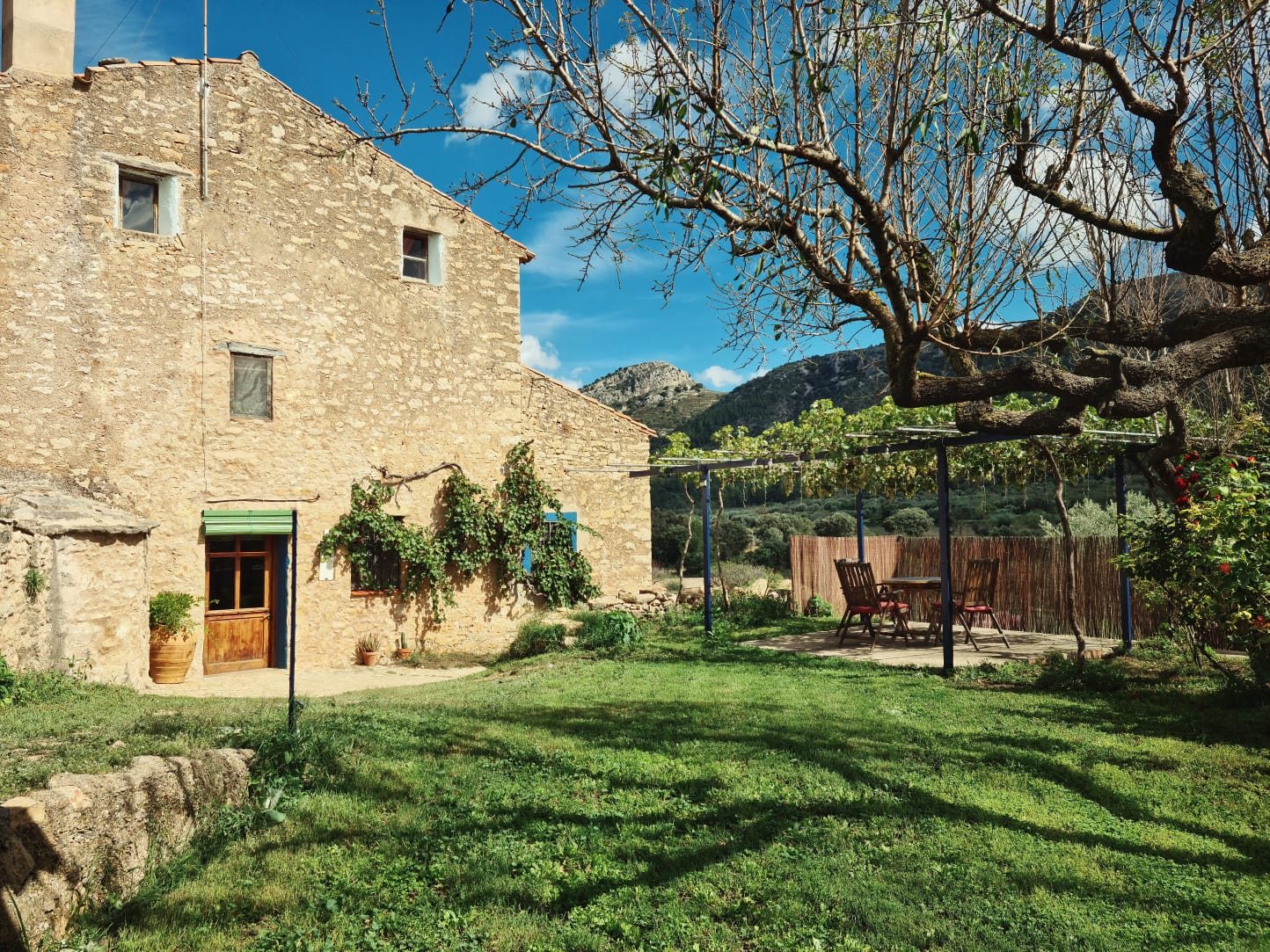Masía de La Llar del Maestrat