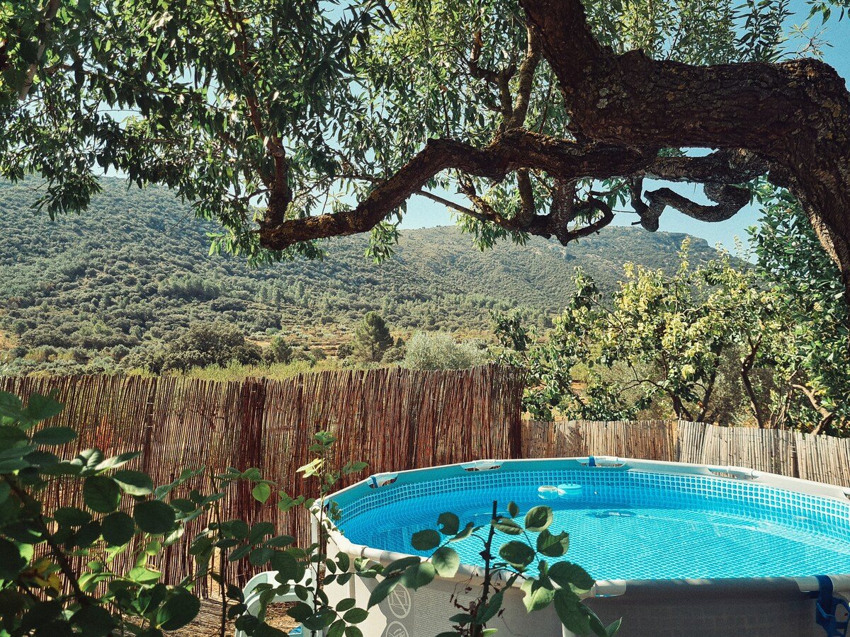 Piscina de verano de La Llar del Maestrat