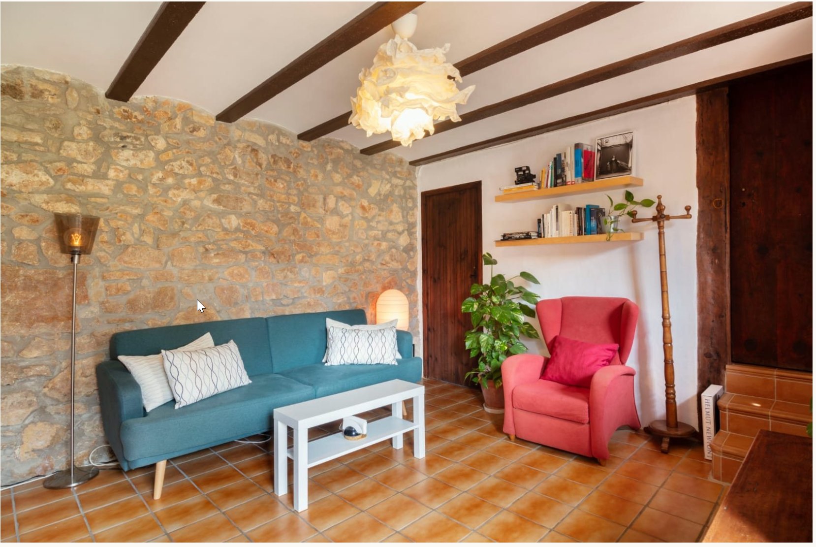 Salón planta baja de La Llar del Maestrat